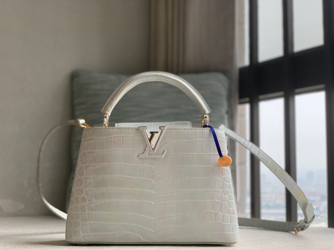 Louis Vuitton LvCAPUCINESofficially selling M98177 phantom crocodile pattern gold buckle