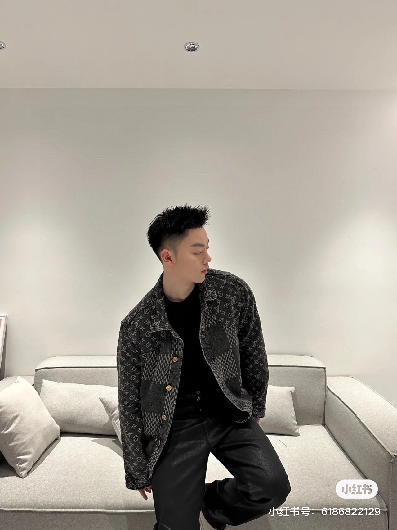 模特上身效果 Louis Vuitton LV Nigo Human Virgil 联名款老花拼接格子水洗牛仔外套夹克