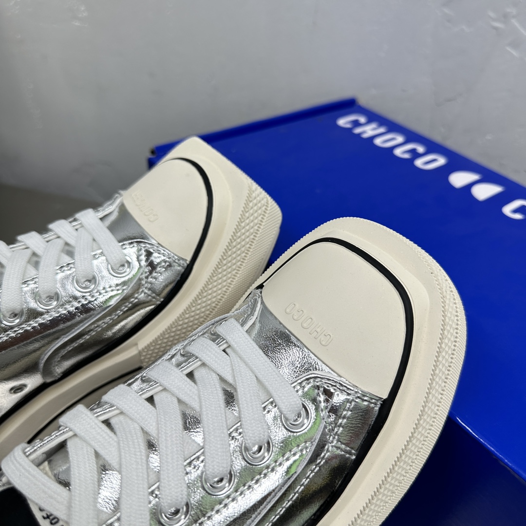 “Customized Cow Skin Shoes: Popular Worldwide with Unique Features” - 图片 7