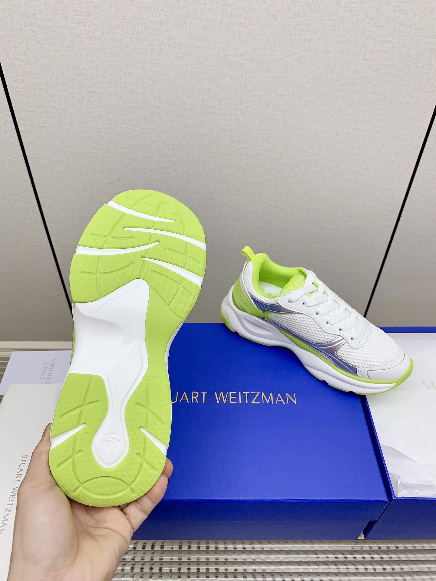 Stuart Weitzman Steinman SW Trainer Sneakers: Fashion meets functionality with comfort and style. - 图片 9