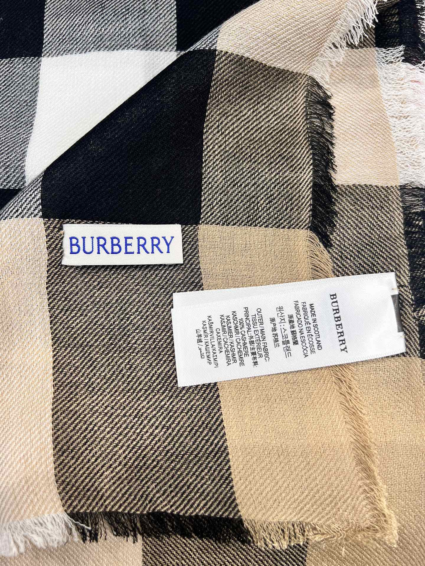 BURBERRY系列专柜最新同步！本系列经过专柜品质染色首道工序清洗后直接加工保持了原生态的柔顺亮泽薄如