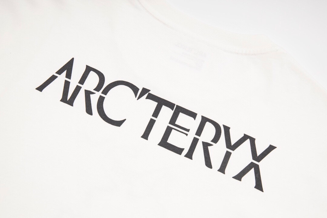 ARC'TERYX 始祖鸟 前胸logo后背字母印花圆领短袖T恤