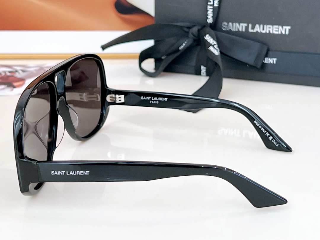 SAINTLAUREN*Model:SL652Size59口14-135