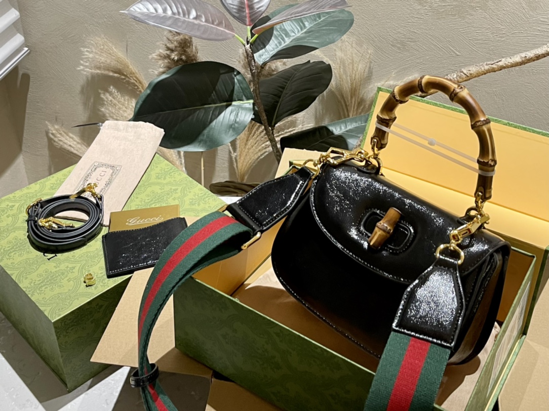 Gucci Skóra krowia Vintage