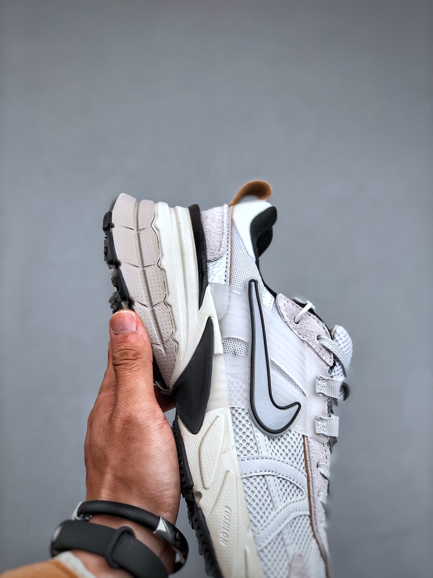 Nike V2K Runtekk Run Shock-Absorbing Non-Slip Retro Low-Top Running - Shoe 6