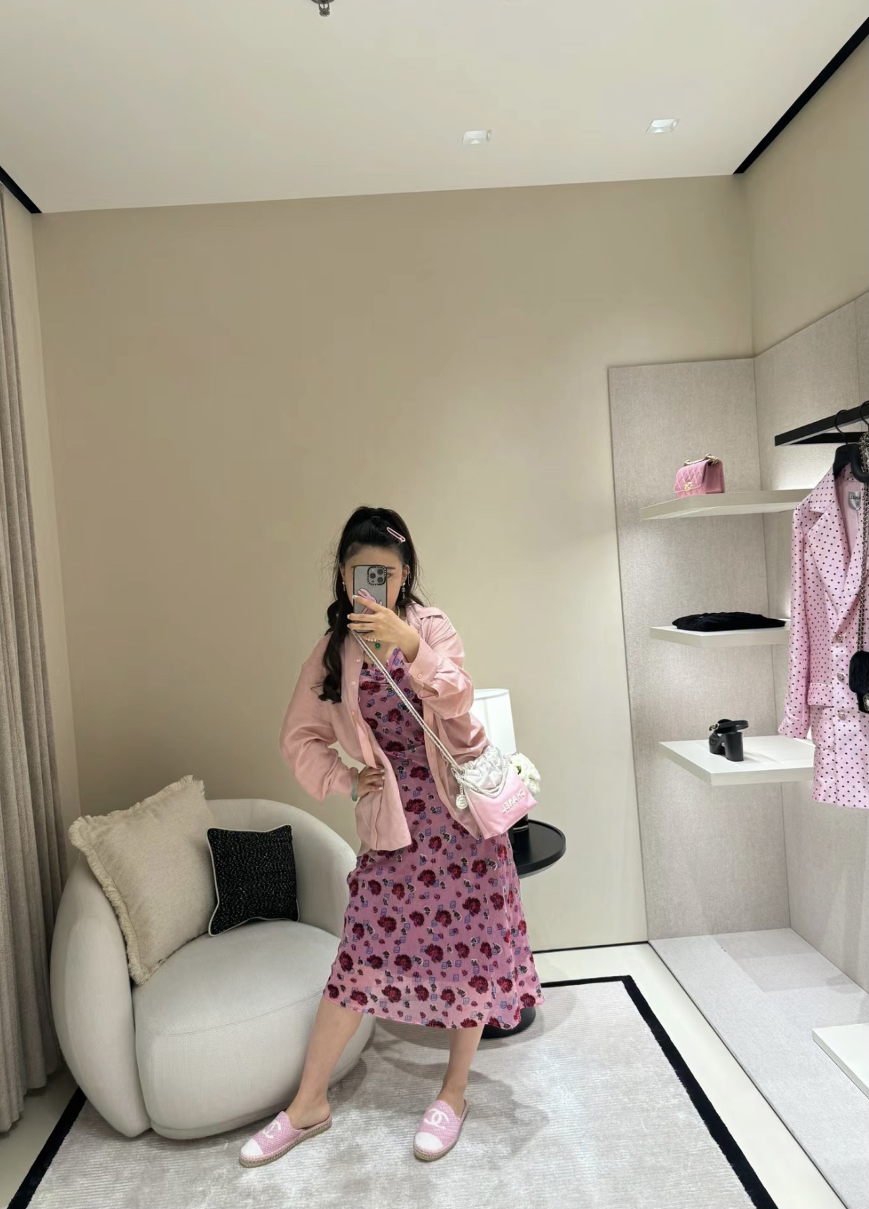 色彩温柔中带有甜美～ 简直能吸引每位女孩子的目光哇～🧸少女心又泛滥啦