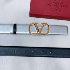 (顶级质量) VALENTINO GARAVANI VLOGO SIGNATURE 可双面佩戴水钻 亮面小牛皮腰带 -V (顶级质量) VALENTINO GARAVANI VLOGO SIGNATURE 可双面佩戴水钻 亮面小牛皮腰带 -V
