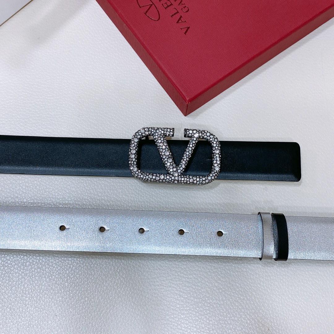 (顶级质量) VALENTINO GARAVANI VLOGO SIGNATURE 可双面佩戴水钻 亮面小牛皮腰带 -V (顶级质量) VALENTINO GARAVANI VLOGO SIGNATURE 可双面佩戴水钻 亮面小牛皮腰带 -V