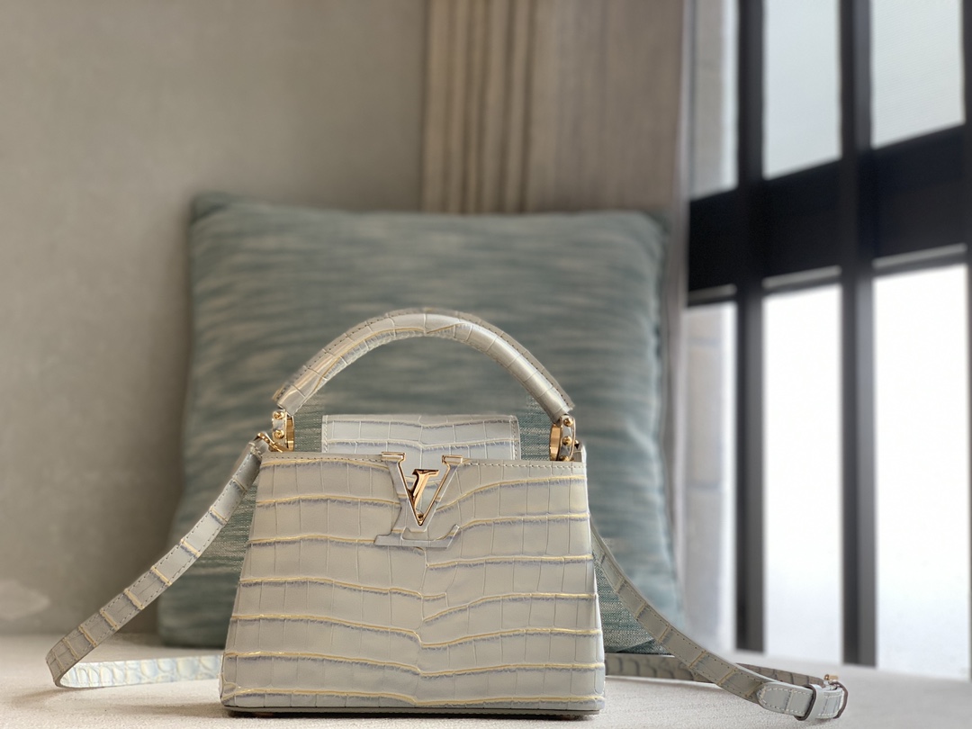 Louis Vuitton LV CAPUCINES official sale N98156 gold wire blue crocodile gold buckle