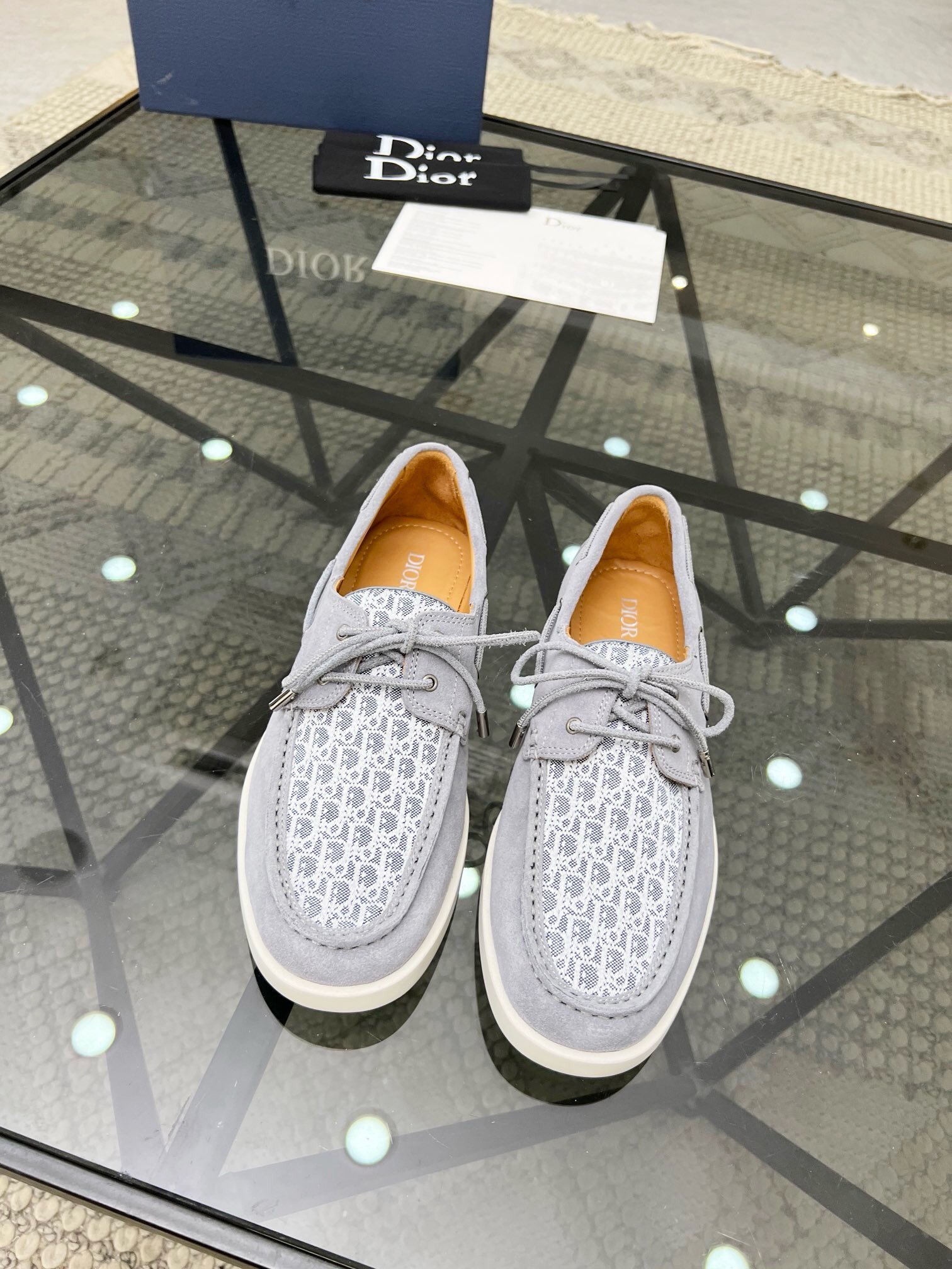 NO:218748,Brand Dior color original color matching number 39-44 customized 38.45.46 Price Material Dior casual footwear shoes The same style of the counter is preferred cowhide head layer cowhide inner cowhide footpad style atmospheric footwear, perfect flow line, high quality workmanship 1:1 accurate reproduction, pure handmade to create a comfortable wearing experience Original rubber outsole, Dior casual shoes, dior, dior, cowhide19860909品牌Dior 颜色原版配色 码数39-44订做38.45.46 价格 材质迪奥休闲套脚鞋 专柜同款优选牛皮头层牛皮内里牛皮垫脚版型大气上脚超有气质完美的流线高品质做工1:1精准复刻 纯手工打造舒适的穿着体验原版橡胶大底,Dior休闲鞋,dior,dior,cowhide,Men's shoes