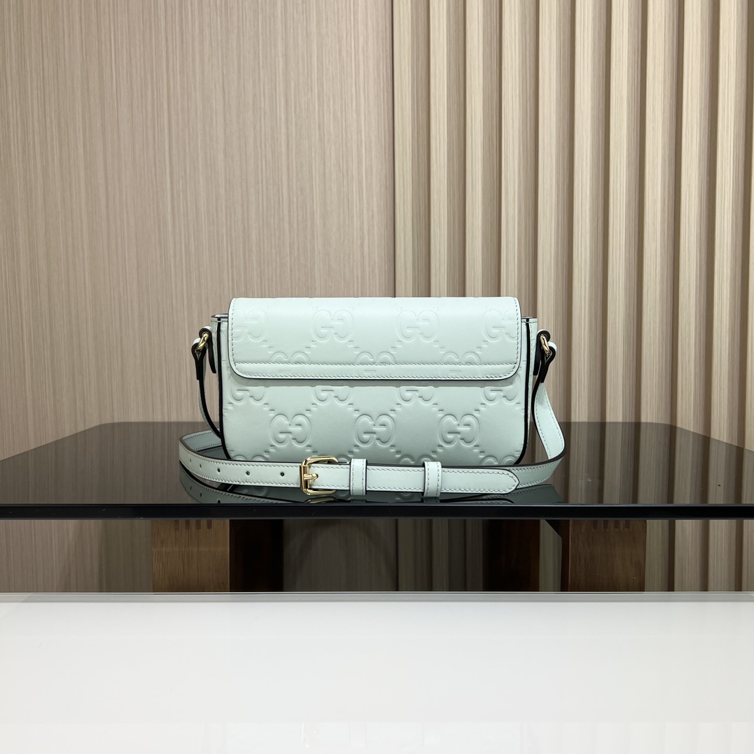 Gucci [Full set of packaging] [New product] GG super mini crossbody messenger bag 772794, made of imported original leather 2113.53cm,