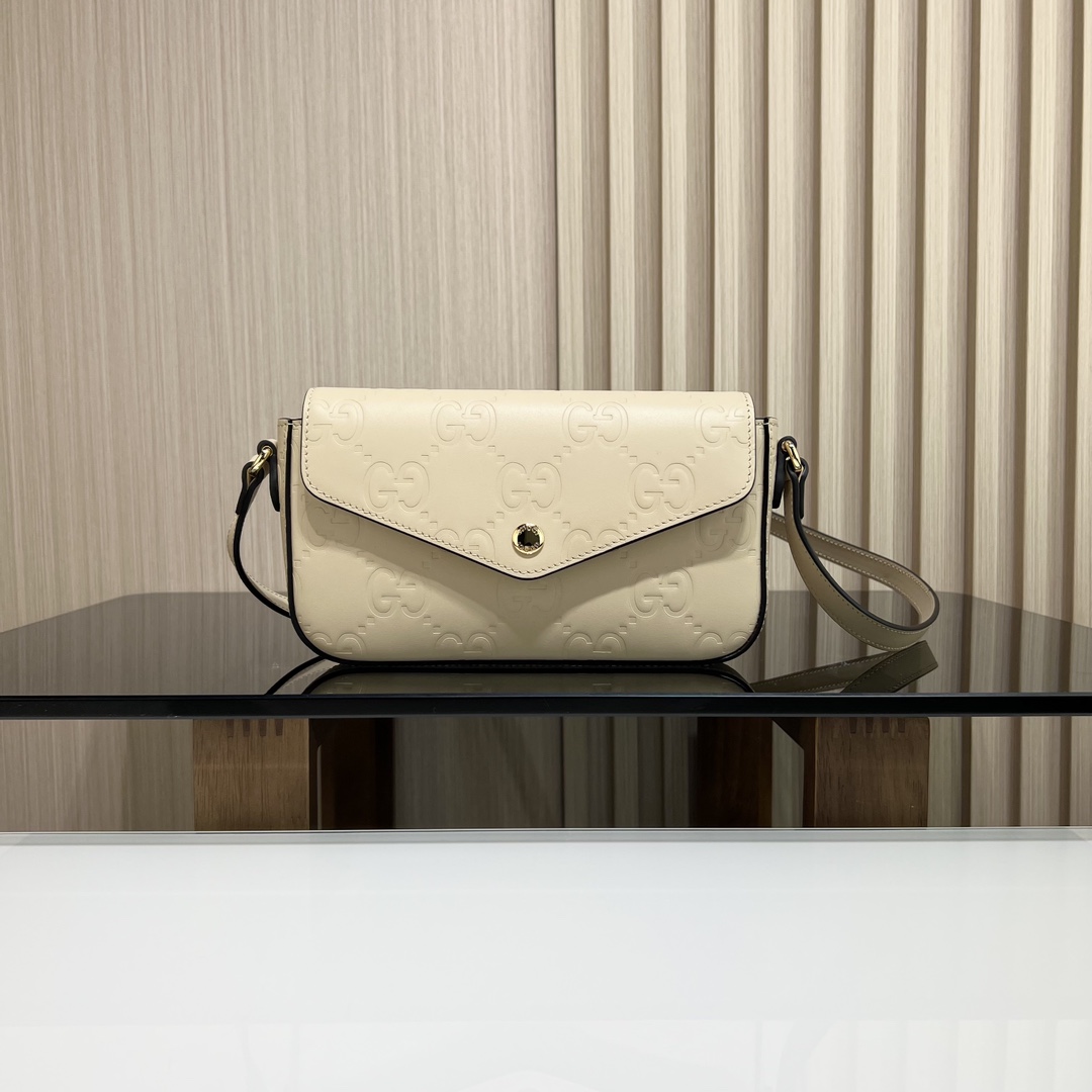 Gucci [Full set of packaging] [New product] GG super mini crossbody messenger bag 772794, made of imported original leather 2113.53cm,