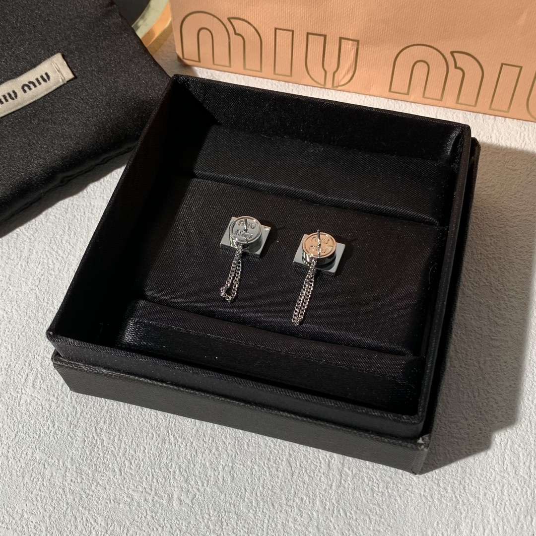 미우미우 귀걸이 135633 Miu Miu Earrings 썸네일 이미지