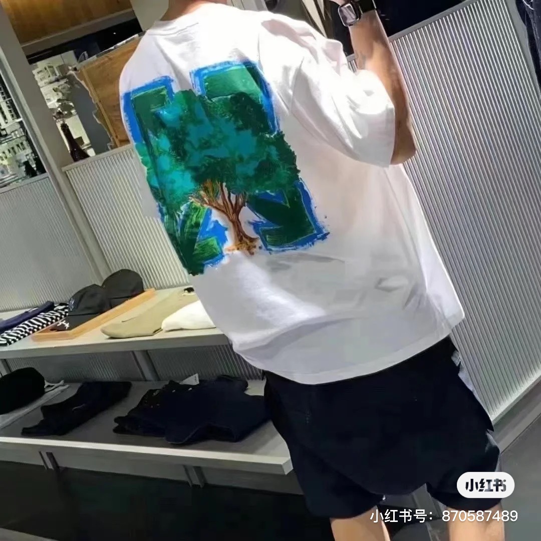 顶级版本批69💰🔜O33#
-环保系列OFF-WHITE OW世界环保绿色大树涂鸦短袖T恤 男女同款-
1:1原版开模,ZP开发,完美还原原版,大厂制作,非市面小厂出品,精细走线,顶级工艺欢迎对比
-面料采用32支 260克双纱面料,吸汗透气,垂感十足
-印花采用康丽数码直喷工艺,画面清晰。白色胶浆打底,很好的保证了印花的牢固程度,机洗毫无压力
-领标,吊牌,洗水标定制全套辅料
-专属Logo包装
所有细节均为实拍,放心购入
颜色:白色 黑色
尺码:S-XL
S 衣长72胸围108肩宽52
M衣长74胸围112 肩宽53.5
L 衣长76胸围116 肩宽55
XL衣长78胸围120肩宽56.5