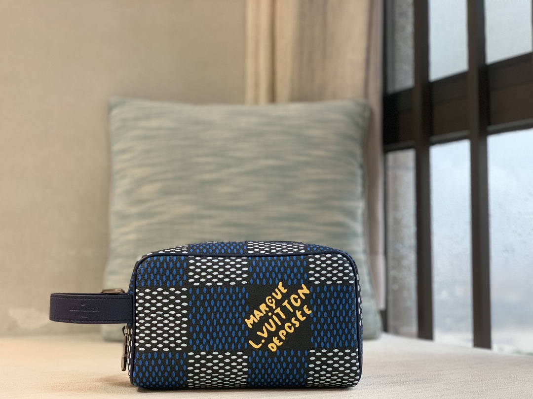 Louis Vuitton lv24 Clutch [LOCKER DOPP KIT Toilet Bag] N40747 Blue Check