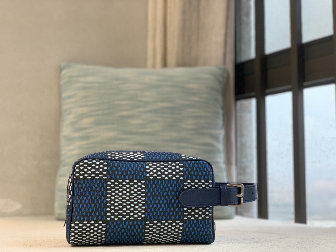 Louis Vuitton lv24 Clutch [LOCKER DOPP KIT Toilet Bag] N40747 Blue Check