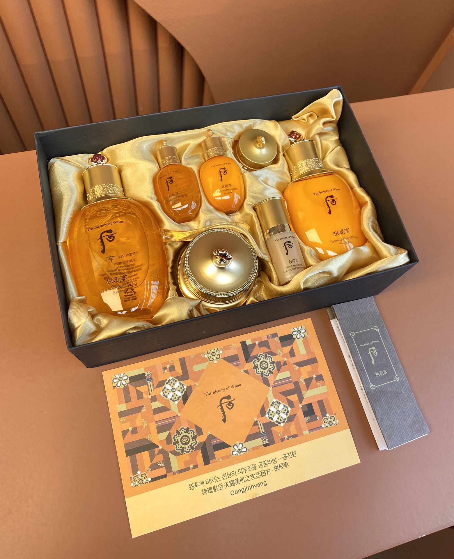 路易威登 Louis Vuitton 高定典藏名品高定成衣时装外套连衣裙衬衫T恤 #D07FE999 3