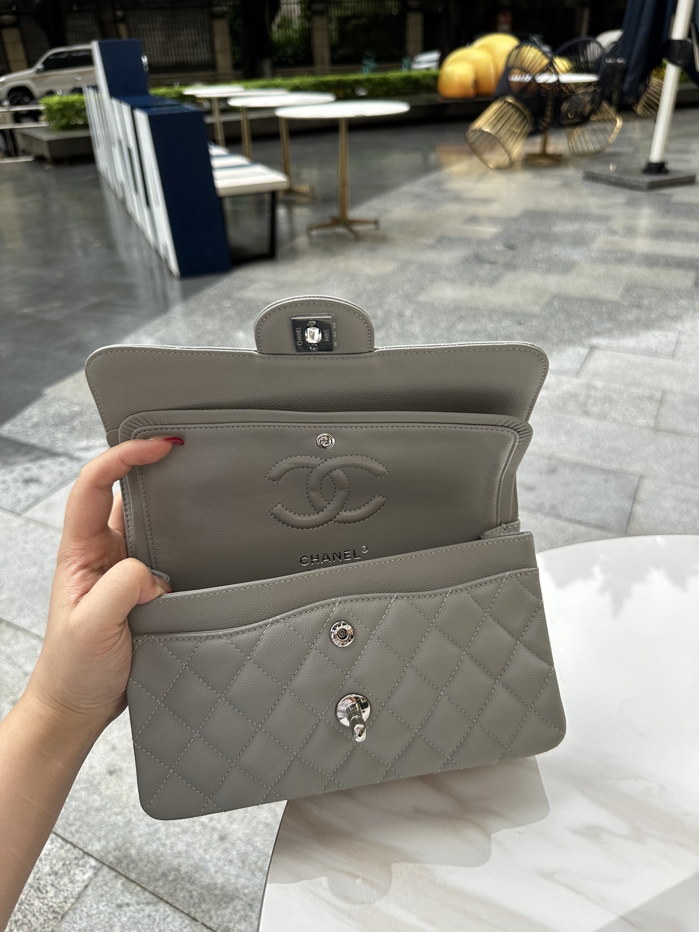 特 升级版。CF白金版 正品级 
👏香奶奶经典巨作CF👏全钢浅金浅银金属 CF 23cm 非常有女性优雅