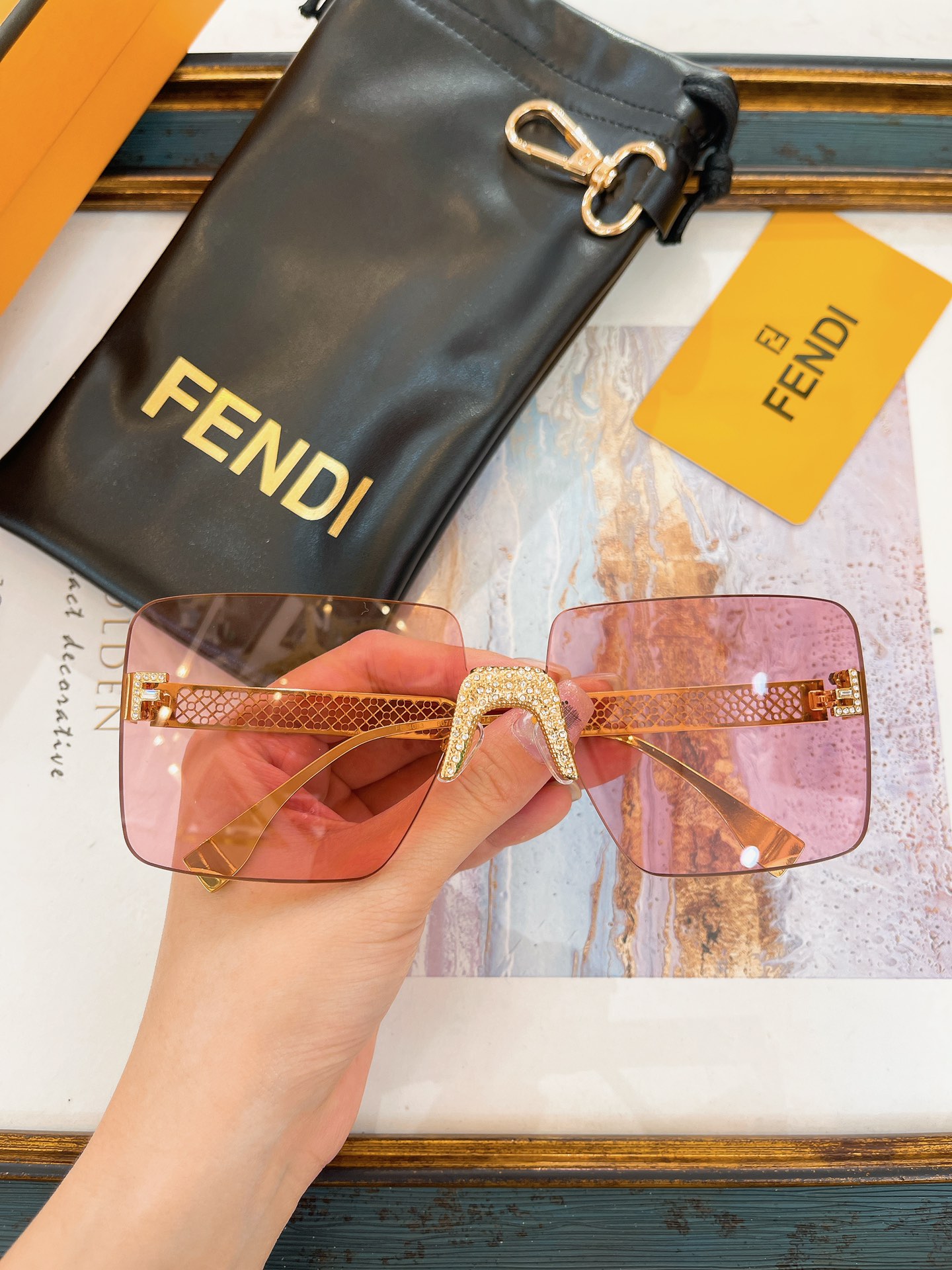 Fendi 芬迪墨镜