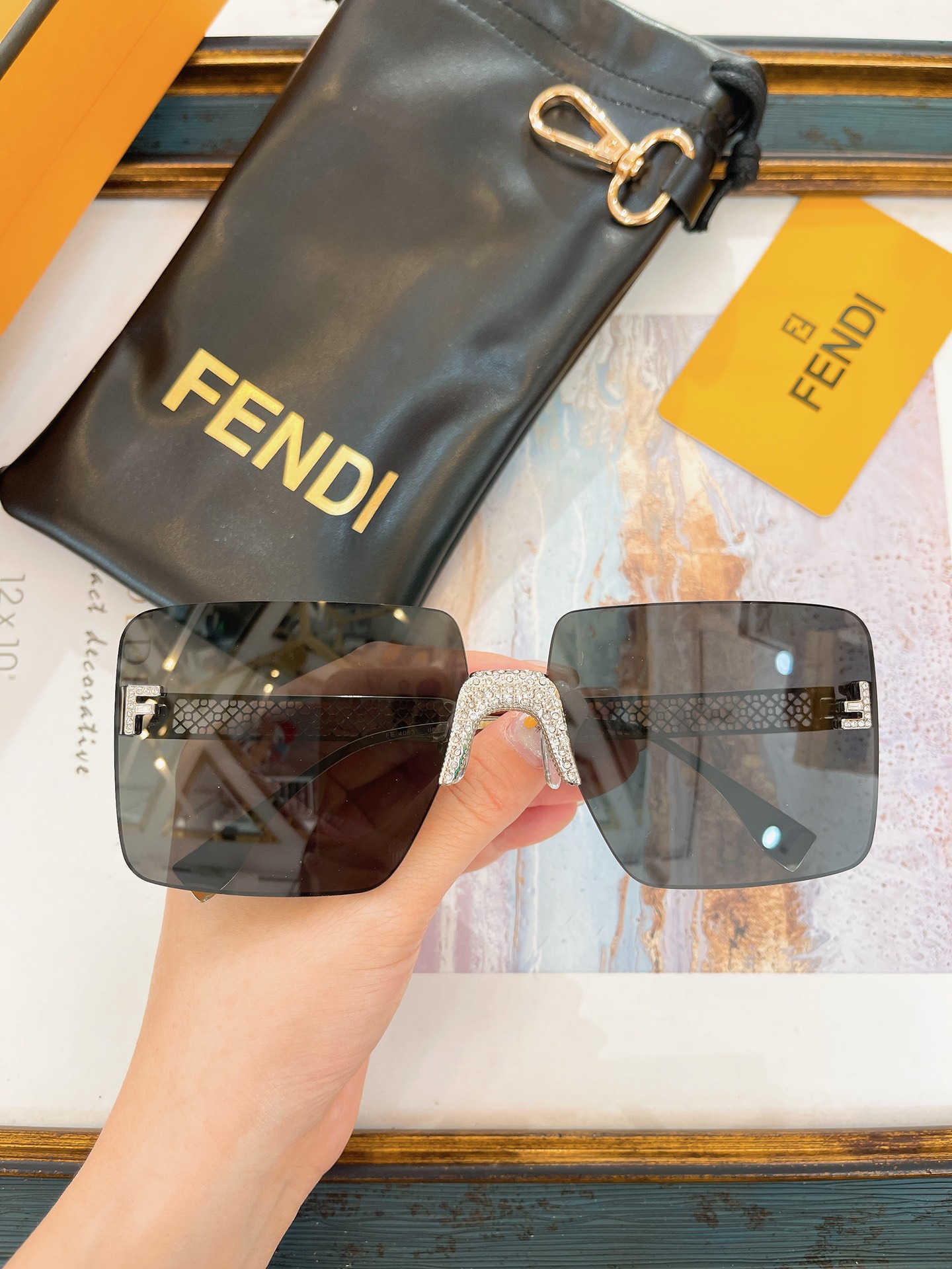Fendi 芬迪墨镜