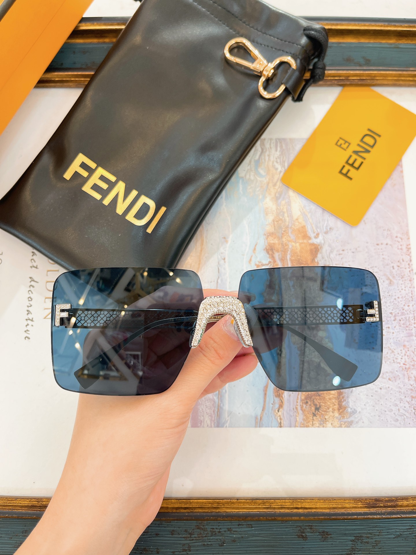 Fendi 芬迪墨镜