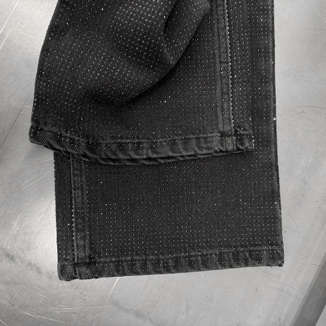 Alexander wang｜新款长裤，纯棉牛仔面布，整身重工高温烫钻工艺，高腰版型遮肉显腿长，锥形设计修饰腿型，整身重