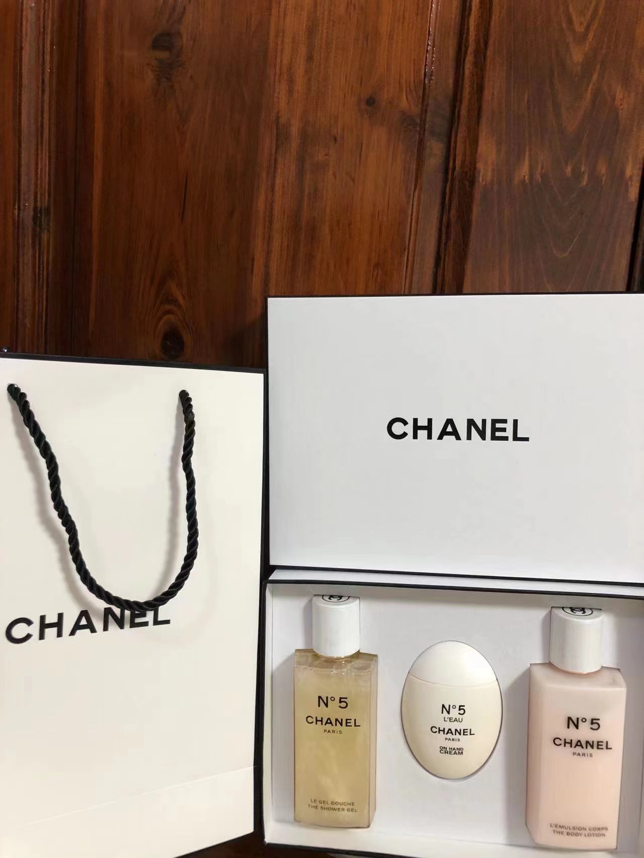 Se puede equipar con bolsa de regalo + etiqueta en chino ✔️ Set de fragancia corporal Chanel No. 5 Gold de 3 piezas: in…