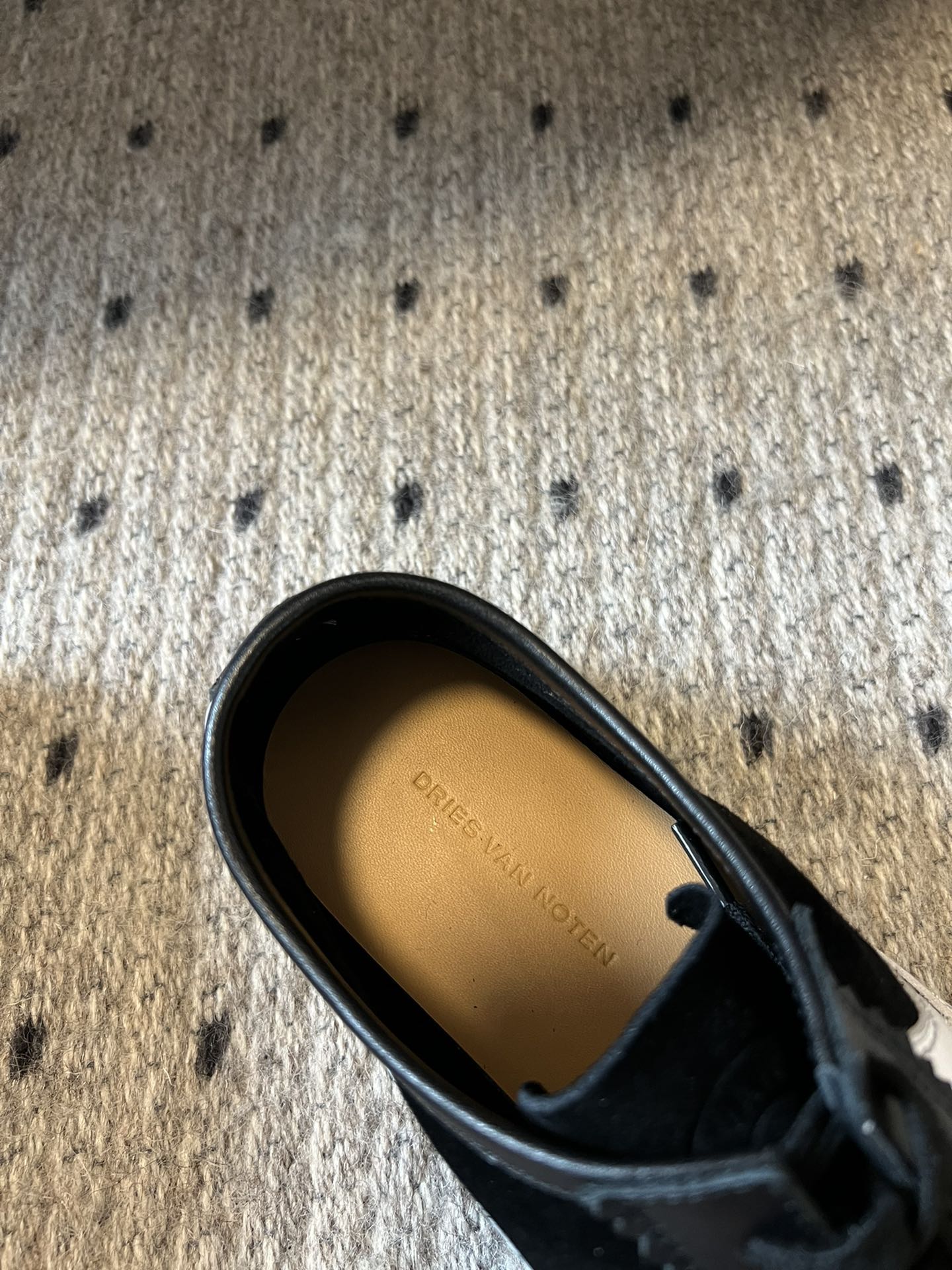 
代购级小众 Dries Van Noten·DVN 复古德训鞋

dvn的德训鞋也太美了吧  drie
