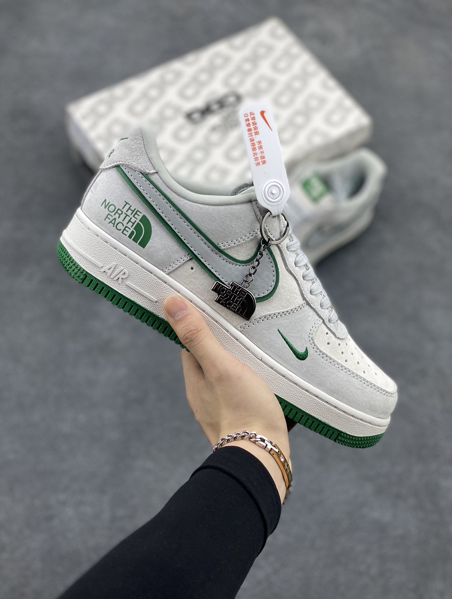 Air Jordan Force 1 الأحذية الأحذية الرياضية Air Jordan الأحذية الكاجوال بيع الصين
 غرين منتصف الجزء العلوي