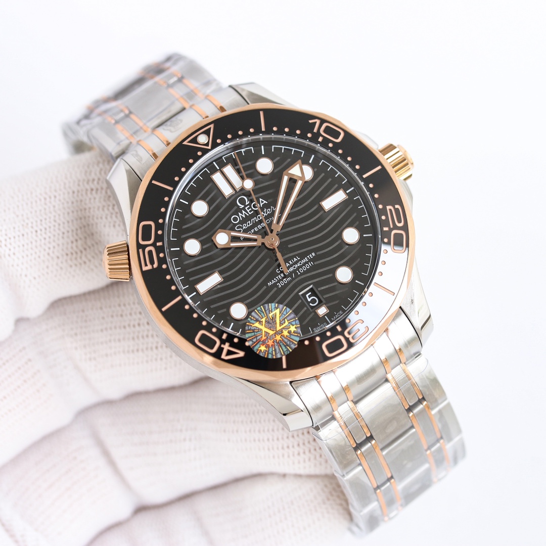NO:393823,Classic works: [white, rose, a complete set], [rose] [rose] [rose] [rose] [rose] XZ factory!  [Rose][Rose] Latest upgraded version Ω OMEGA SEAMASTER Seahorse Series Ocean Universe M Coaxial·Master Cycling Chronometer 42mm 42mm Diving Watch 210.30.42.20.01.001 local polishing of stainless steel brushed case The bezel is made of black ceramic and decorated with white enamel diving scale. The word ring scale is not easy to wear and distort. The ratchet countdown bezel rotates counterclockwise unidirectional. Dome sapphire mirror-plated anti-glare film.  Polished black ceramic dial, laser engraved corrugated pattern, a calendar window at 6 o'clock, hollow hands and embossed hour markers are rhodium-plated, and covered with Super-LumiNova luminous coating, blue and green luminous display, minute hand green luminous display, with bezel green luminous spots for diving oxygen countdown, multiple waterproof screw-in crowns, can be worn in real diving, conical shape helium escape valve, corrugated edge design transparent watch back movement operation is clearly visible, 2824 replica 8800 movement, stainless steel brushed strap, strap removal method is the same as the genuine one, the intermediate independent fixing rod design belt, folding double snaps, with fine adjustment extension, wearable deep diving suit open and extended when diving!  XZ factory quality!  Welcome to reprint!  , omega19860909经典之作 : [白,玫,一整套], [玫瑰][玫瑰][玫瑰][玫瑰]XZ厂出品！[玫瑰][玫瑰]最新升级版Ω OMEGA欧米茄SEAMASTER海马系列海洋宇宙米m同轴·至臻天文台表42毫米42mm潜水表210.30.42.20.01.001精钢拉丝表壳局部抛光处理 表圈采用黑色陶瓷,饰以白色珐琅潜水刻度 字圈刻度不易磨损掉色 棘轮式倒计时表圈逆时针单向转动 穹型蓝宝石镜面镀防眩光膜 抛光黑色陶瓷表盘,激光镌刻波纹图案,6点钟位置设有日历窗口,镂空指针和浮雕小时刻度经镀铑处理,并覆以Super-LumiNova夜光涂层,蓝绿双色夜光,分针绿色夜光显示配合表圈绿色夜光点用于潜水氧气倒计时,多重防水旋入式表冠,可真下海潜水佩戴,圆锥形造型排氦气阀门,波纹边缘设计透明表背机芯运转美态清晰可见,2824复刻8800机芯,精钢拉丝表带,表带拆卸方式和正品一样为两侧螺丝,中间独立固定杆设计带,折叠双按扣,带按压微调延展,可穿戴深潜服潜水的时候打开延展佩戴在潜水服表面！XZ厂品质！欢迎转载！,,omega,Watch