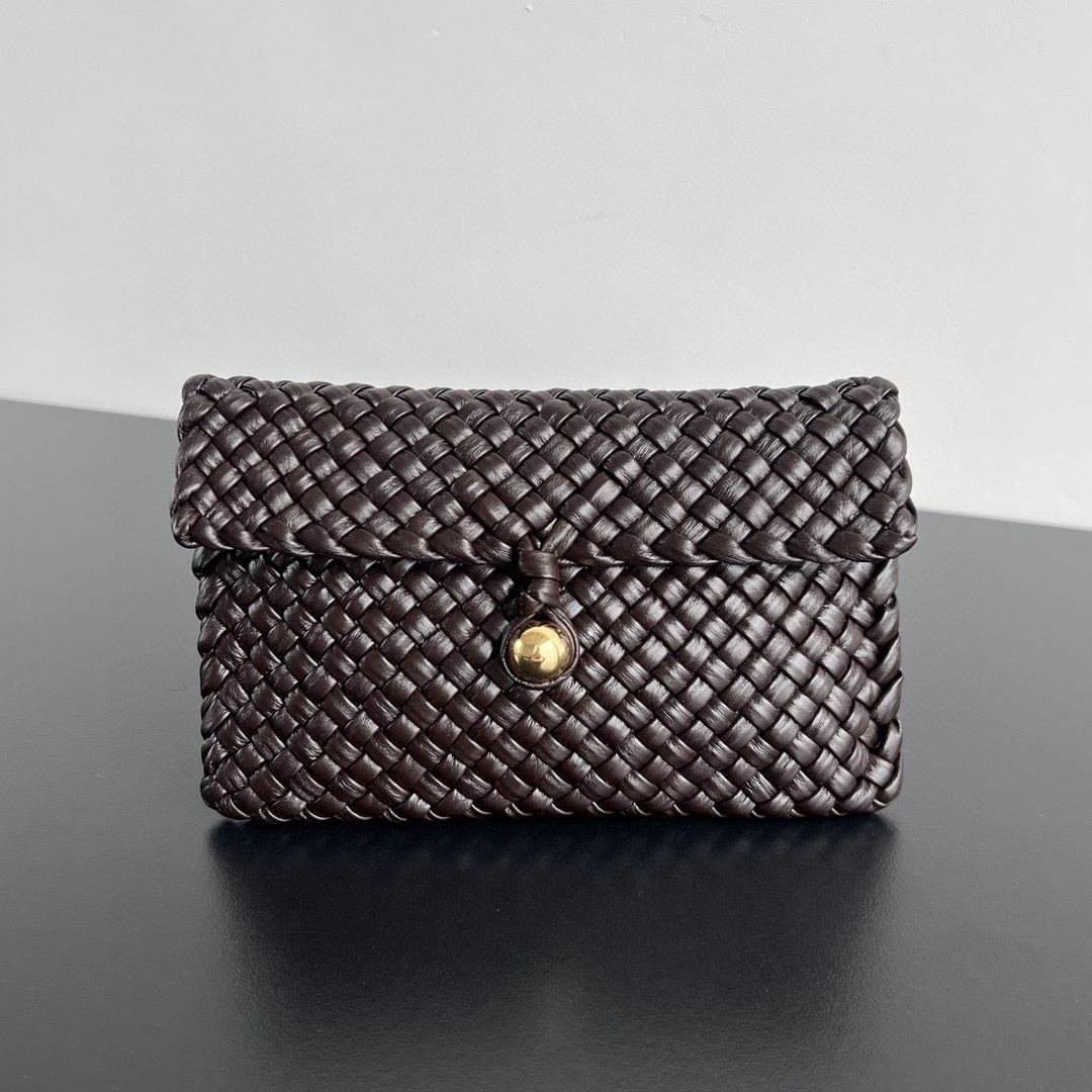 #BV Nouvelle enveloppe Clutch 777678 Cette enveloppe est vraiment rétro ~ Il utilise l’artisanat à cordes de vache ridée et un lustre soyeux et un effet plissé, léger et mince, et transporte l’ouverture et la fermeture de la boucle rond en or confortable, ce qui représente un charme unique du goût et de la mode 🎉 Taille: 20x15x5