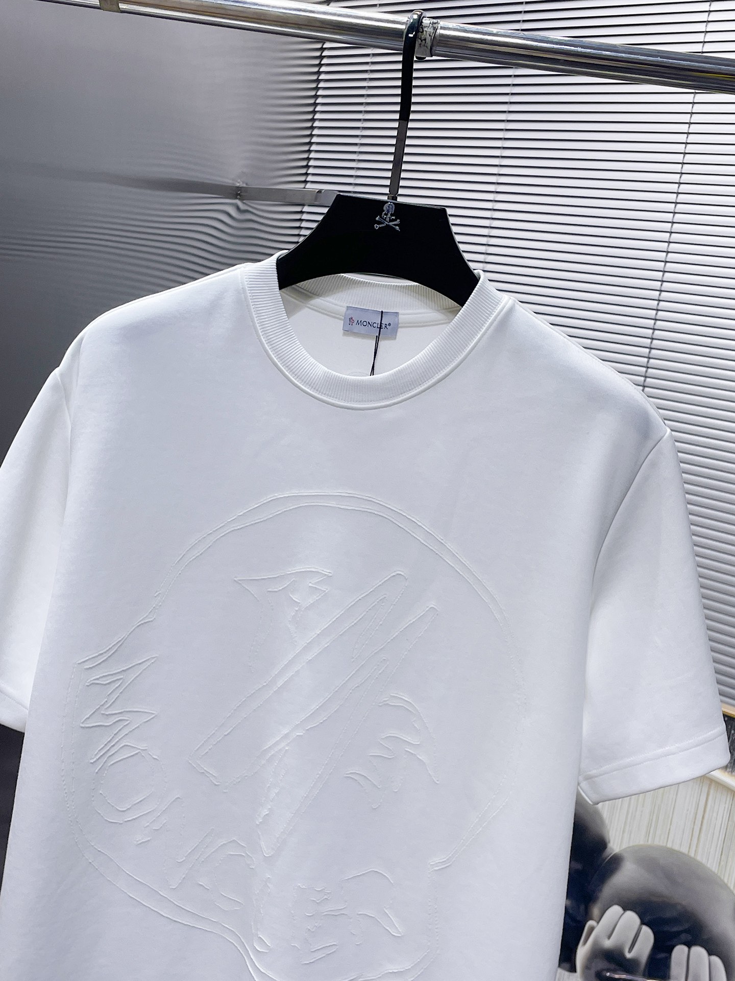    蒙口  moncler  新款 圆领 短袖 T恤 体恤 半袖 ，高端版本！专柜定制面料 透气舒适度