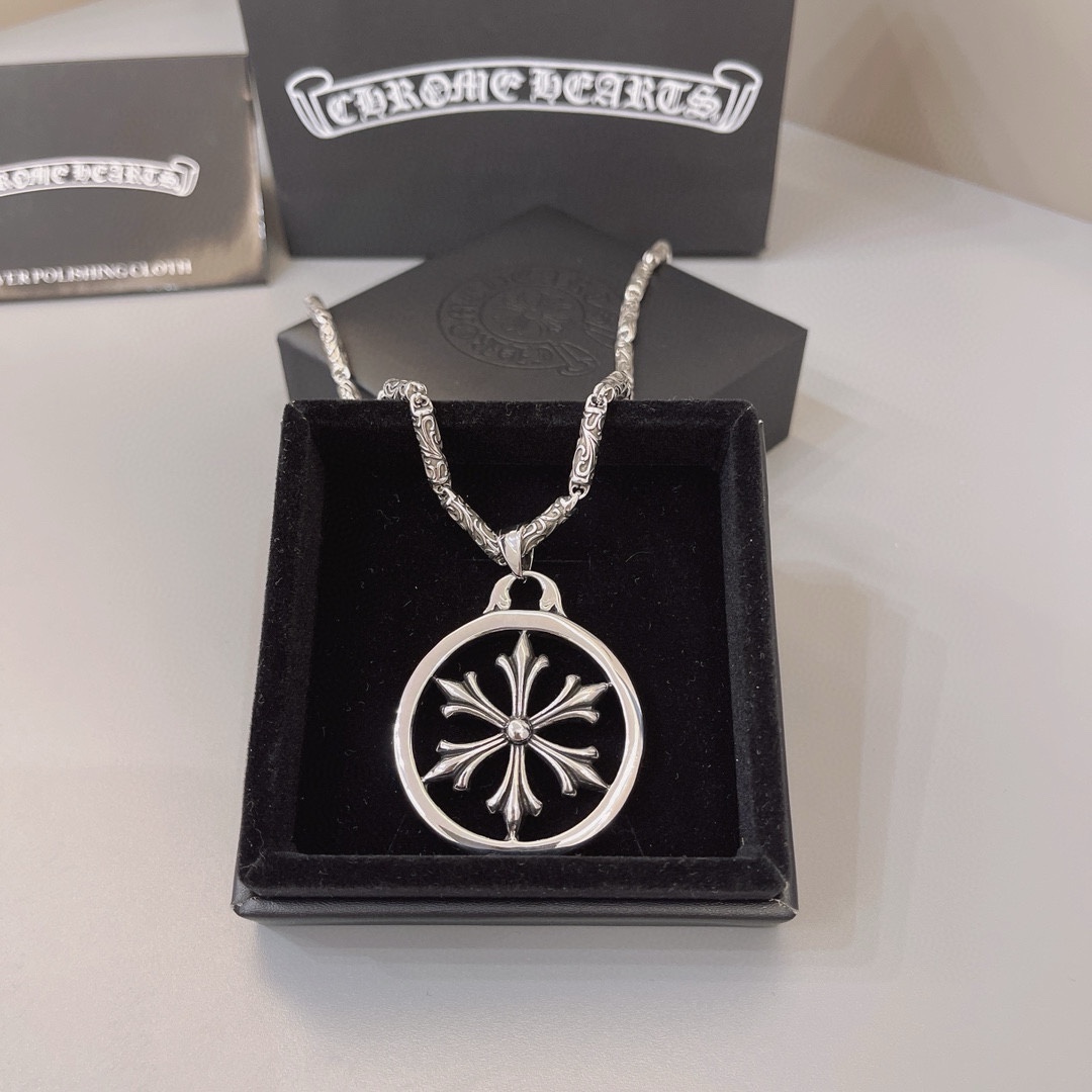 NO:114854,Chrome Hearts Cross Hearts Beautiful Cross Necklace is really good~, jewelry quality, chrome hearts, chrome hearts, necklace19860909Chrome Hearts 克罗心 绝美十字架项链 真的好好看～,饰品精品,chrome hearts,chrome hearts,necklace,Jewelry