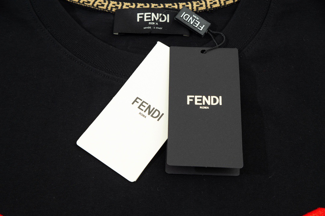 芬迪/Fendi 夏季 小魔怪眼睛双F拼色贴布刺绣圆领短袖T恤