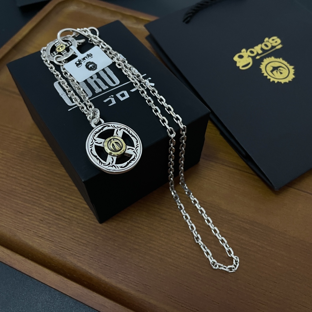 💰145【新品上架】Goro’s高桥吾郎 复古吊坠 经典高桥项链  顶级版本 认准独家拍摄 主攻高端市场 绝对区别普通版本!图片产品细节与ZP一致!原版制作工艺 精工品质 纯手工打造 ~正品开模💝潮流时尚必备 男女均可佩戴 情侣款同款 摇滚朋克泰银风格 复古元素 潮流百搭 官网同款❤️