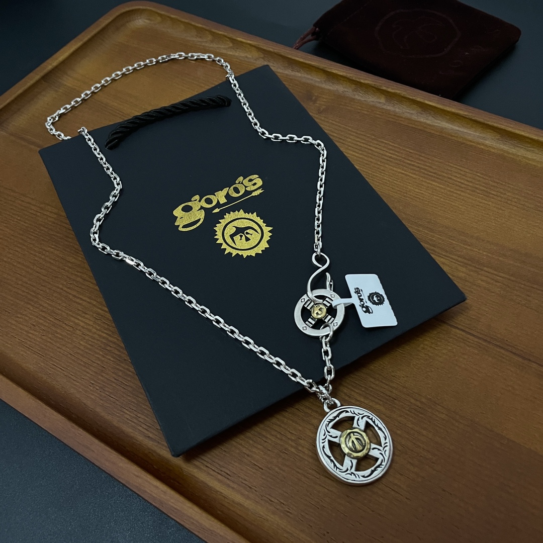 💰145【新品上架】Goro’s高桥吾郎 复古吊坠 经典高桥项链  顶级版本 认准独家拍摄 主攻高端市场 绝对区别普通版本!图片产品细节与ZP一致!原版制作工艺 精工品质 纯手工打造 ~正品开模💝潮流时尚必备 男女均可佩戴 情侣款同款 摇滚朋克泰银风格 复古元素 潮流百搭 官网同款❤️