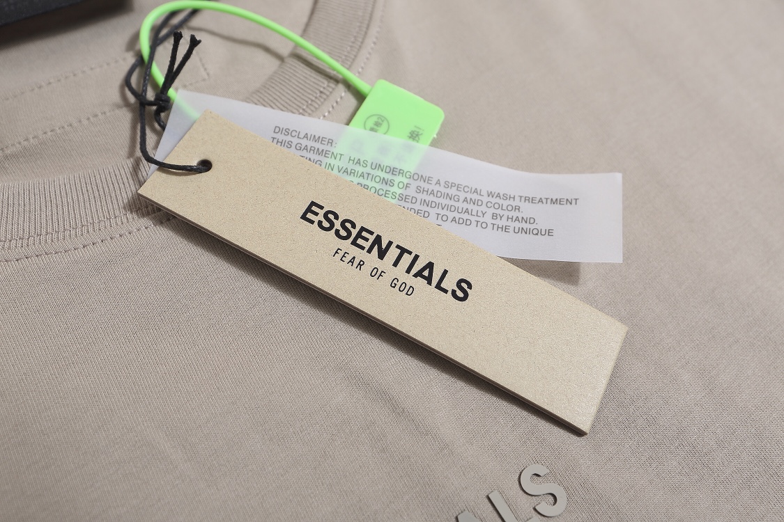 FEAR OF GOD ESSENTIALS 云系列 T恤服装 9