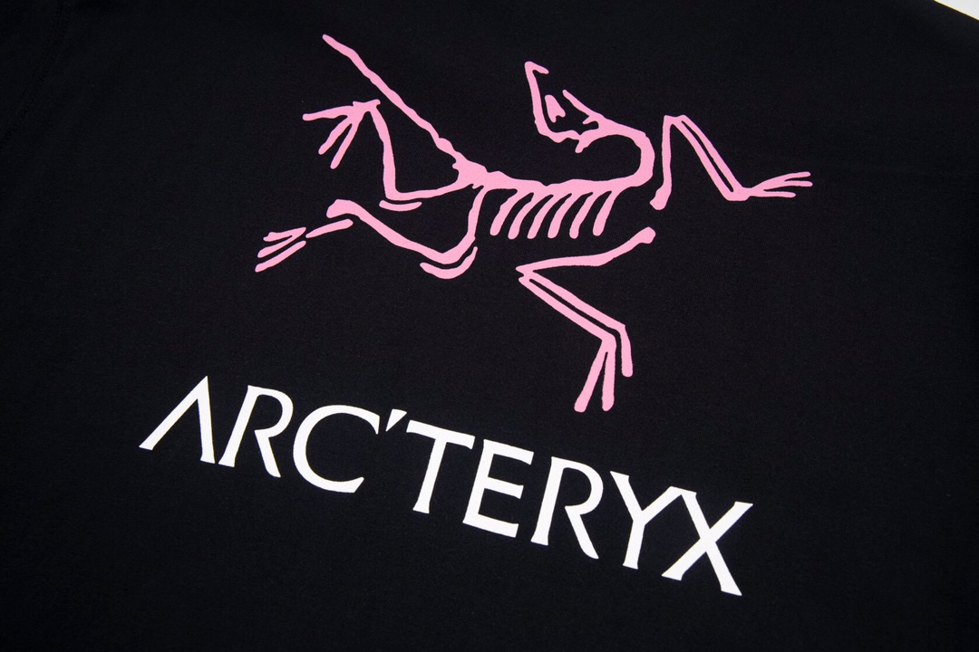 ARC'TERYX 始祖鸟 24ss短袖T恤 粉色标志性小鸟LOGO 印花黑粉