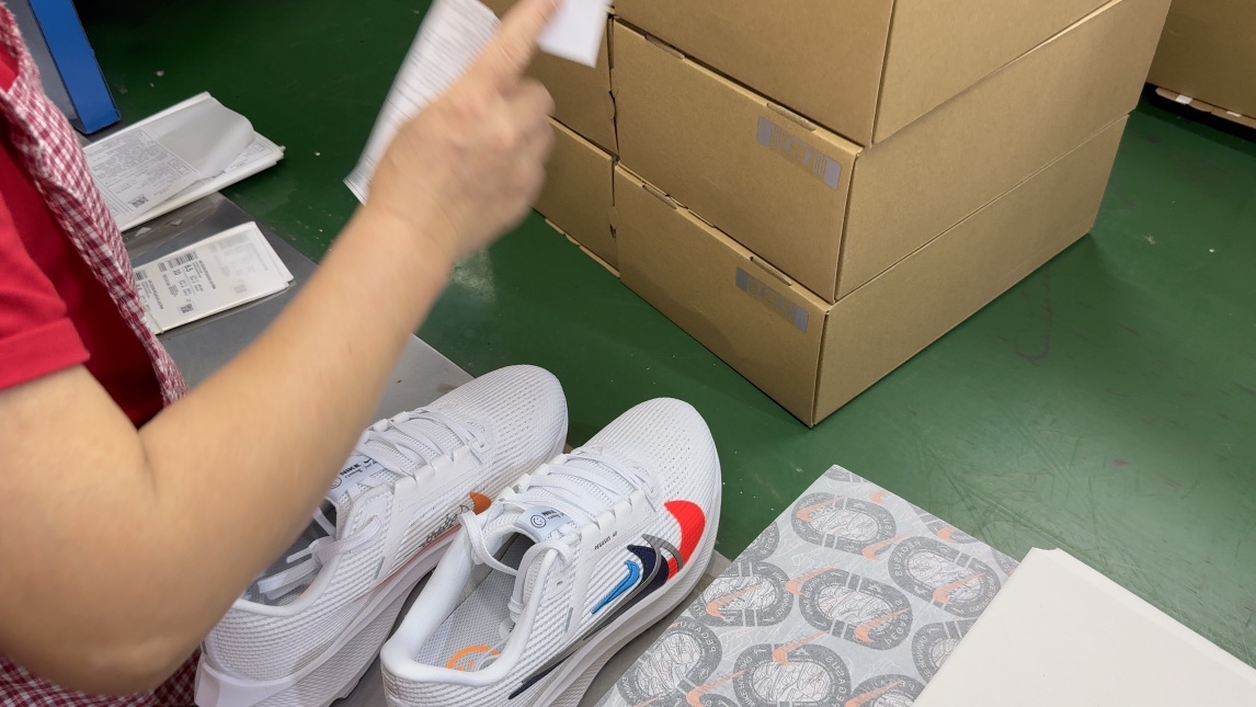 Nike Zoom Pegasus 40 White Running Shoes | FB7179-100 | Size 36-46