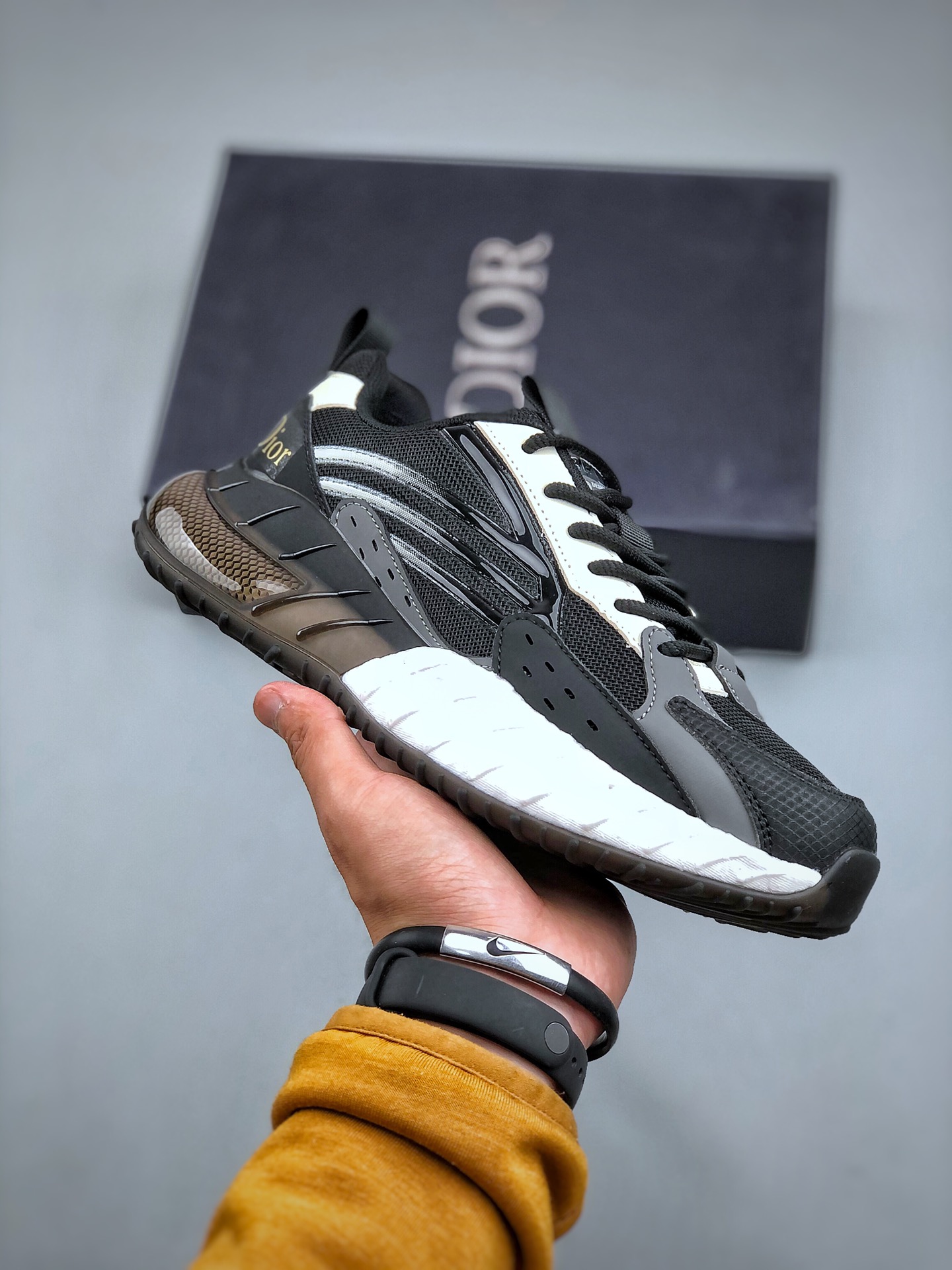 260 法国高奢时装品牌·迪奥/Dior B30 Low-Top Sneaker B30系列低帮慢跑鞋 3SN279ZRF_H900