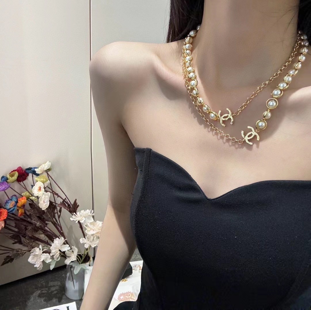 编码N846 🛍香奈儿项链热销🔥爆上新🆕🆕🆕😎CHAN 24 双c珍珠长项链😍珍珠项链设计精美,优雅而华