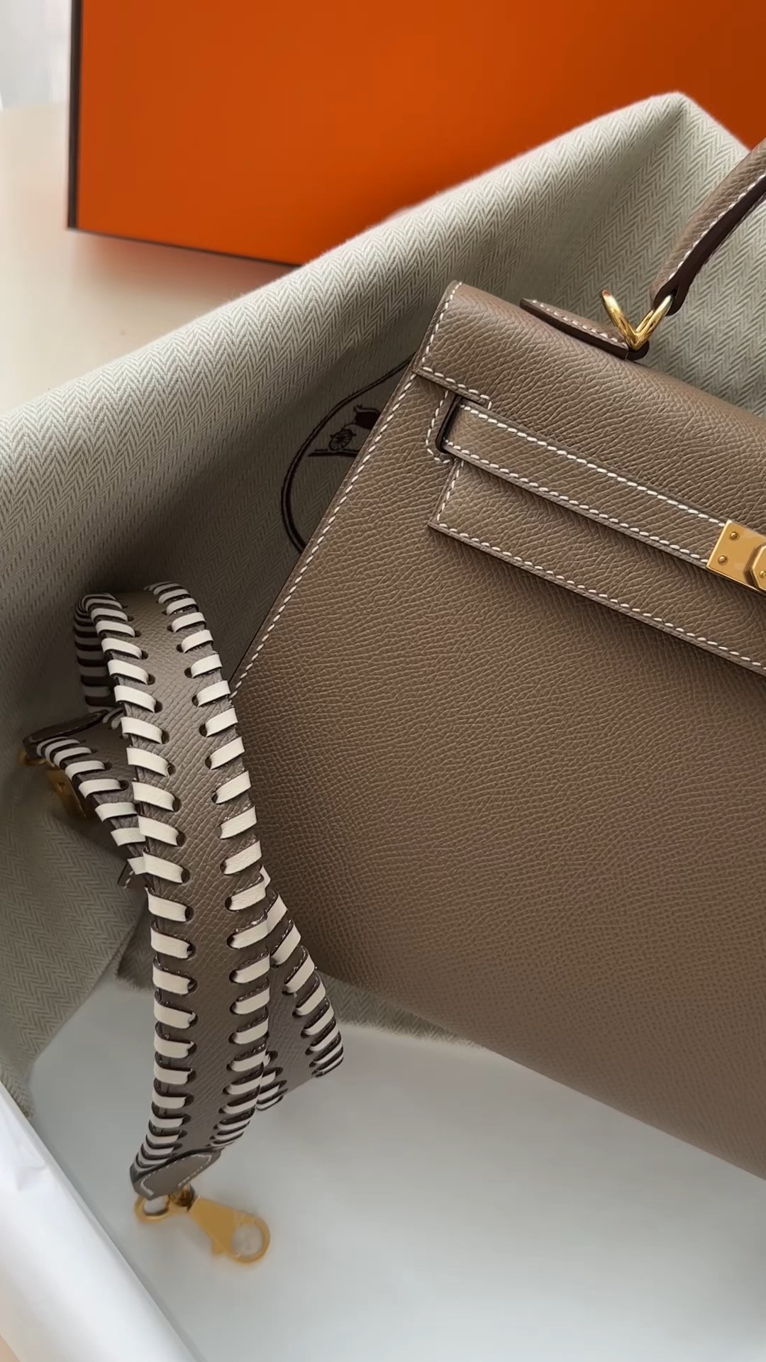 Hermes Kelly Handbags Crossbody & Shoulder Bags Elephant Grey Epsom