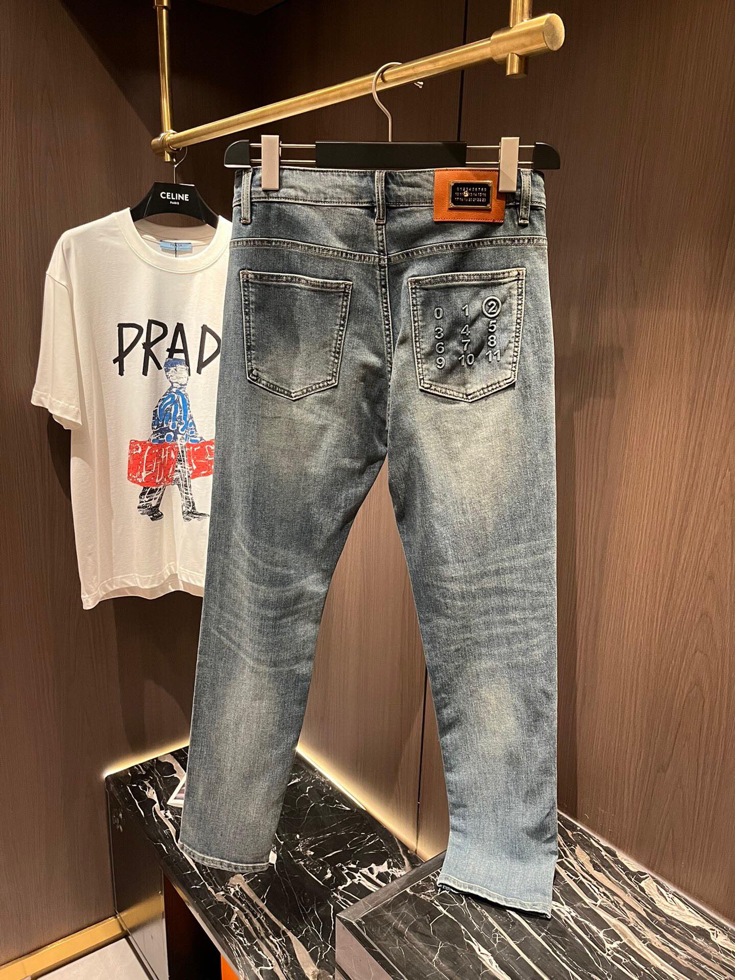 AT8866 Magella 24 Men’s Danning Jeans Review: Classic Design with Unique Details - 图片 9