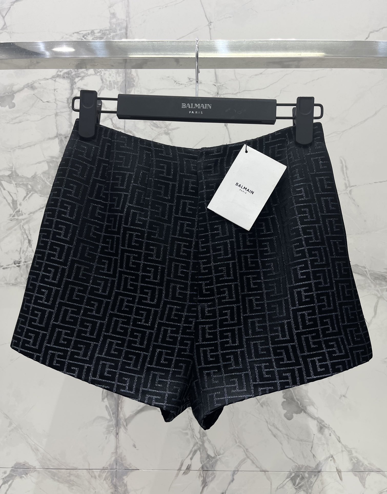 Balmain Abbigliamento Pantaloni Corti Nero Bianco Fashion