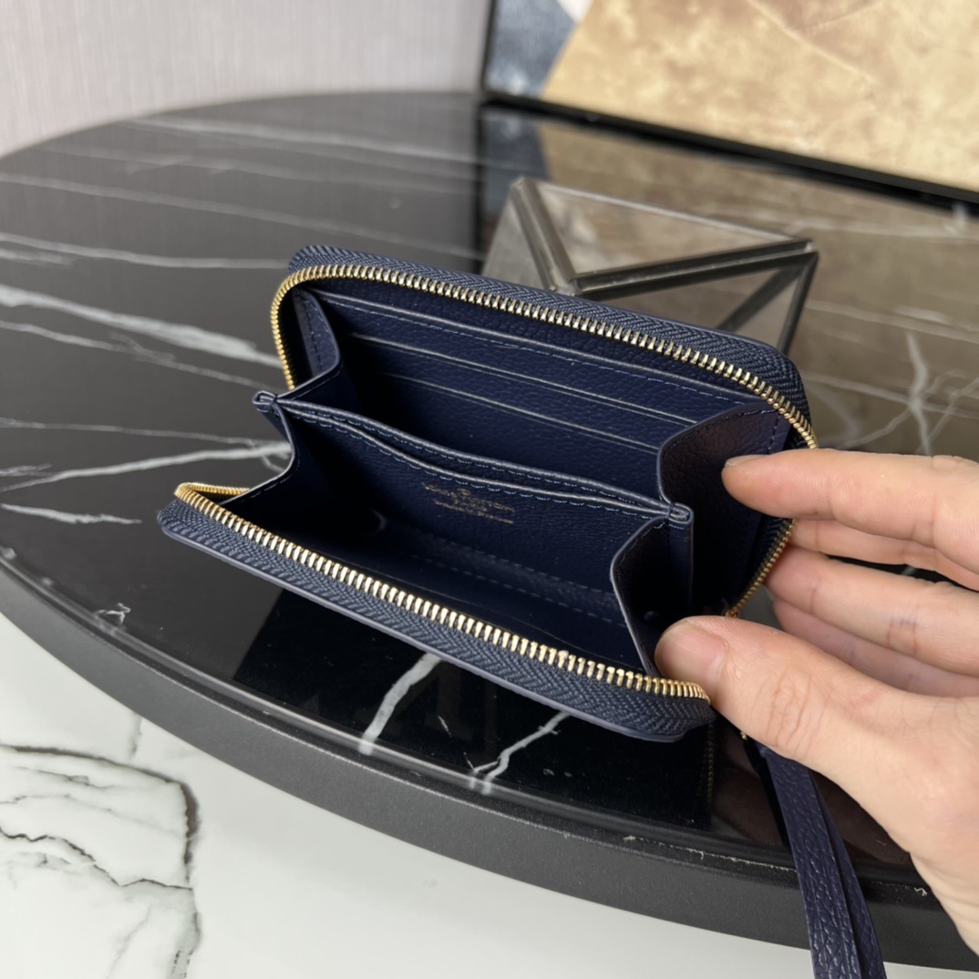 顶级原单M83606丝印柔软的MonogramUnplant皮革加入了本季特有的重新解释的“ZippyC