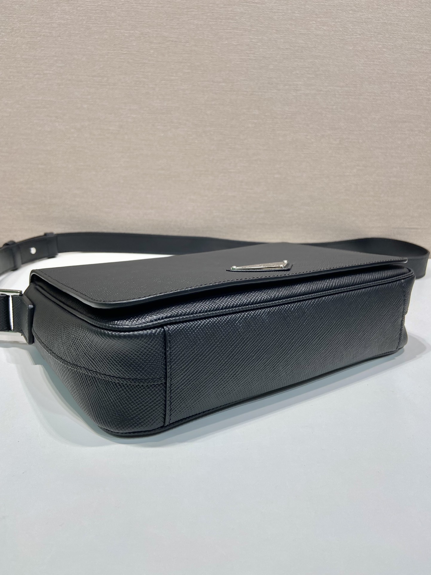 Prada Saffiano Leather Messenger Bag - Magnetic Buckle & Adjustable Strap 7 i1715484161 7088 5