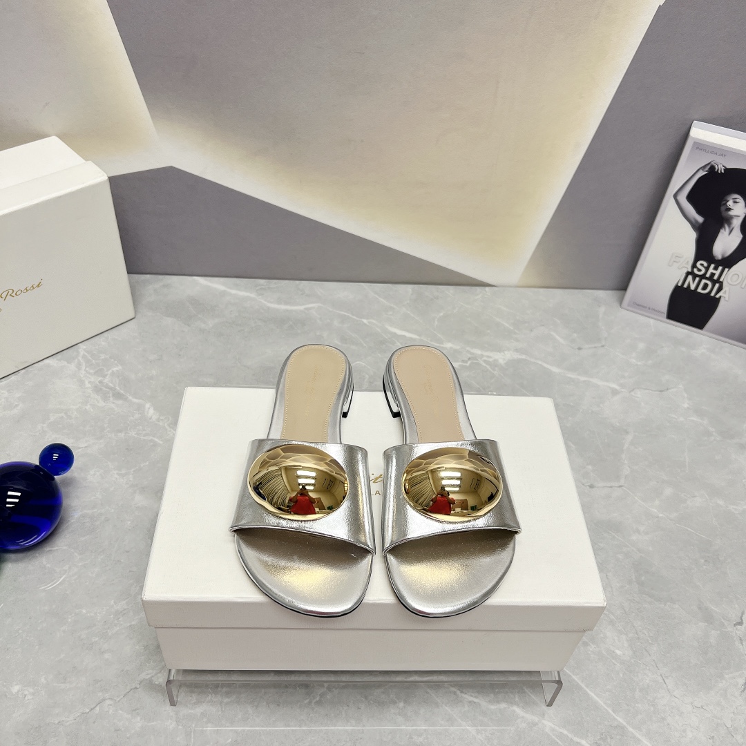 Gianvito Rossi נעליים נעלי בית קיץ זהב עור אמיתי כבשים אוסף האביב/הקיץ