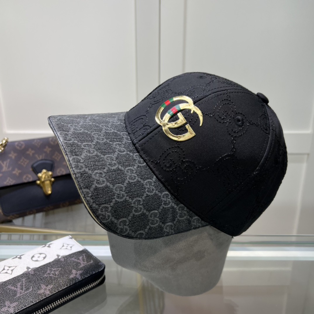 古奇棒球帽️GUCCI官网新品棒球帽原单品质火爆来袭工艺非常精美高档大气上档次！低调奢华方便携带！跑量！