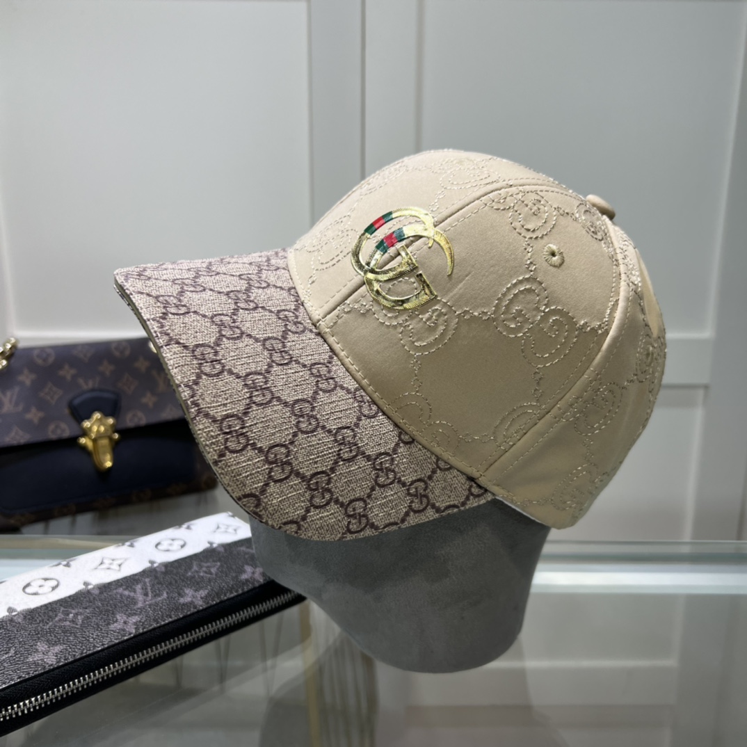 古奇棒球帽️GUCCI官网新品棒球帽原单品质火爆来袭工艺非常精美高档大气上档次！低调奢华方便携带！跑量！