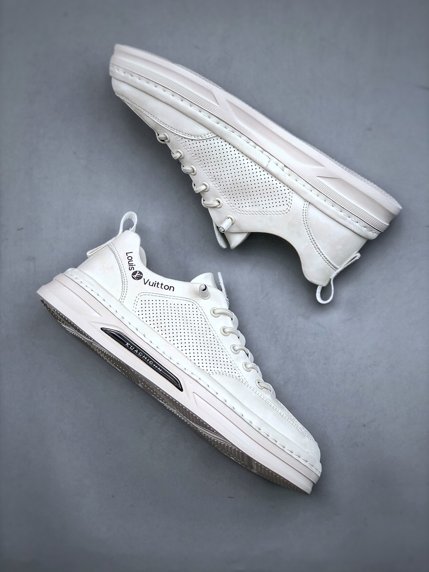 UIS VUITTON Trainer LV Louis Vuitton